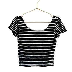 Super Soft Stretch Cotton Black White Striped Fitted Tee. American Eagle. Small